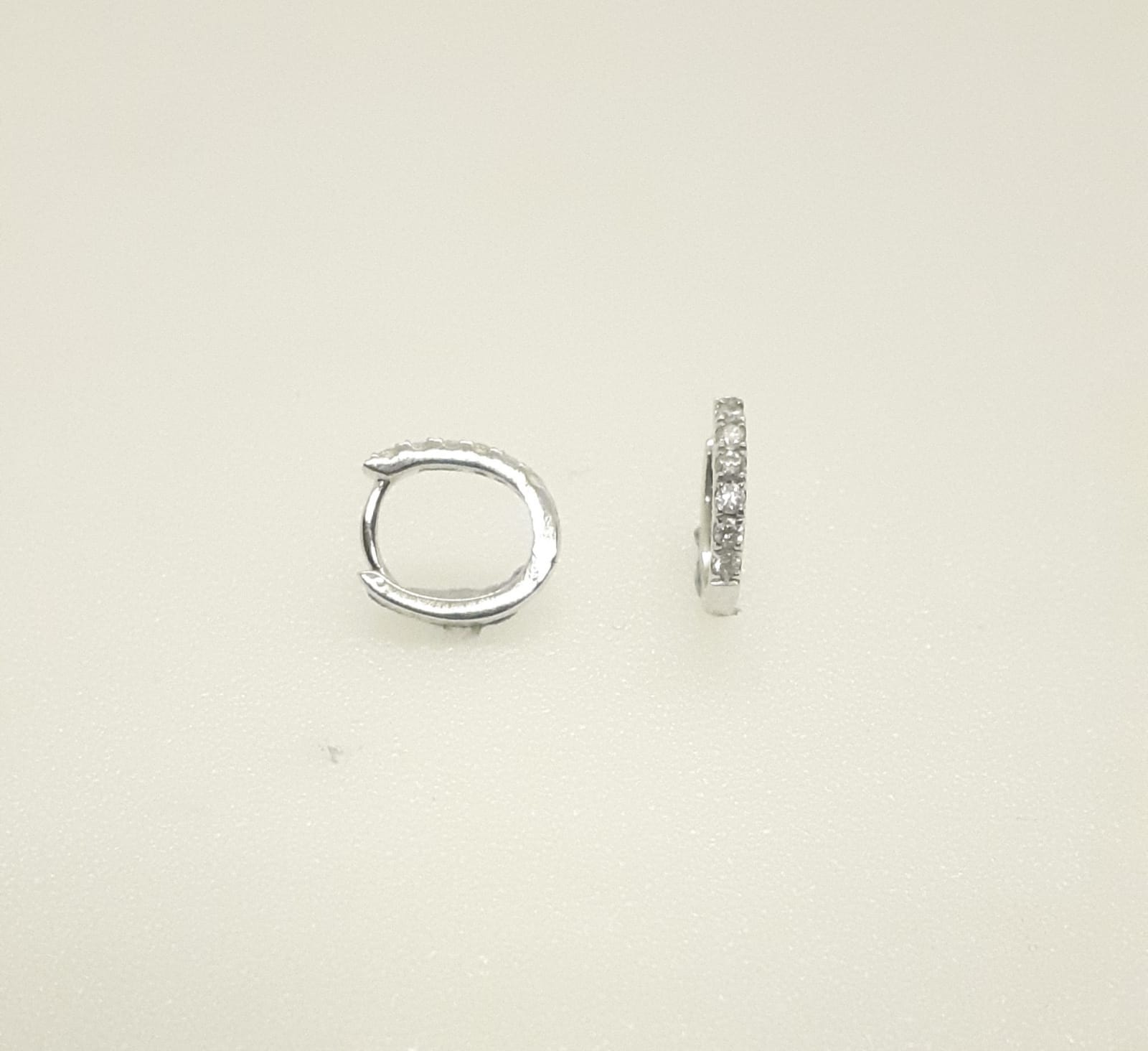 Sensi joyas alta joyería Granada plata compromiso PENDIENTES ORO 18K BRILLANTES  0,10 CTS 6x6,6 mm